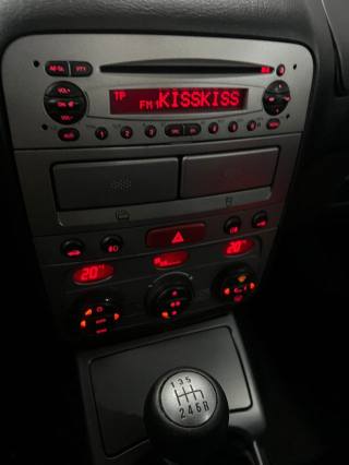 ALFA ROMEO GT usata, con Autoradio