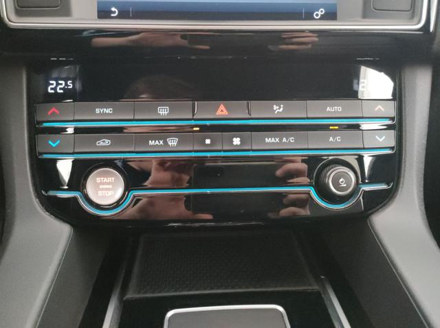 JAGUAR F-Pace usata, con USB