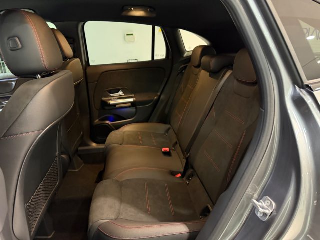MERCEDES-BENZ GLA 200 usata, con MP3