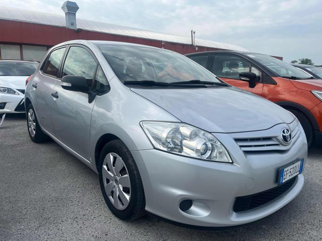 TOYOTA Auris usata, con Airbag