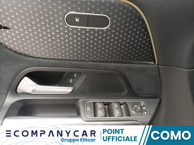 MERCEDES-BENZ GLA 180 usata, con Park Distance Control
