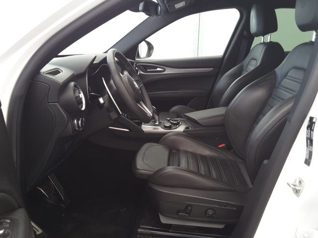 ALFA ROMEO Stelvio usata, con Alzacristalli elettrici