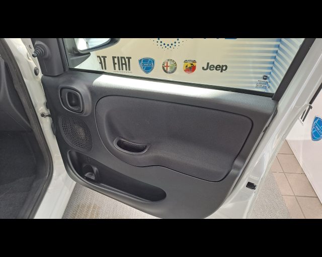FIAT New Panda usata 15