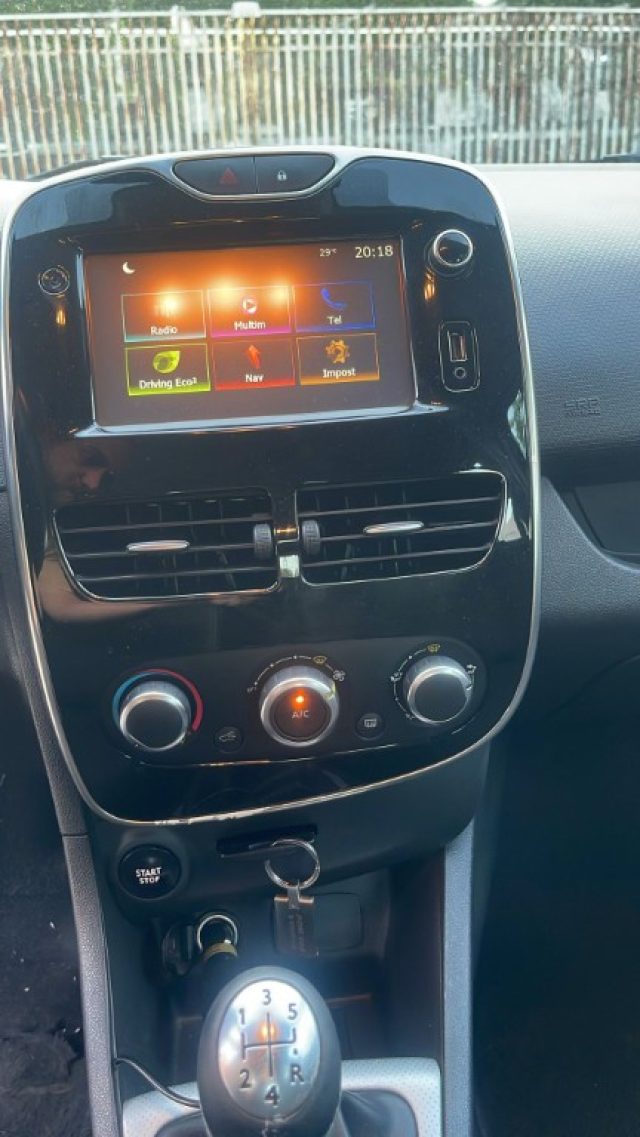 RENAULT Clio usata, con Servosterzo
