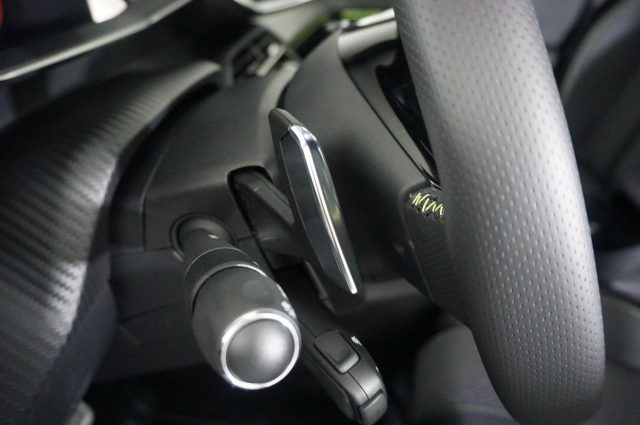 PEUGEOT 2008 usata, con Fari LED