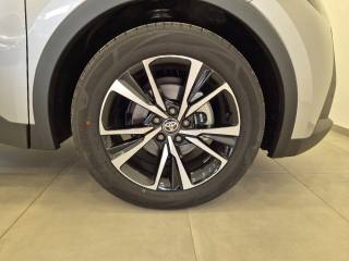 TOYOTA C-HR usata, con Boardcomputer