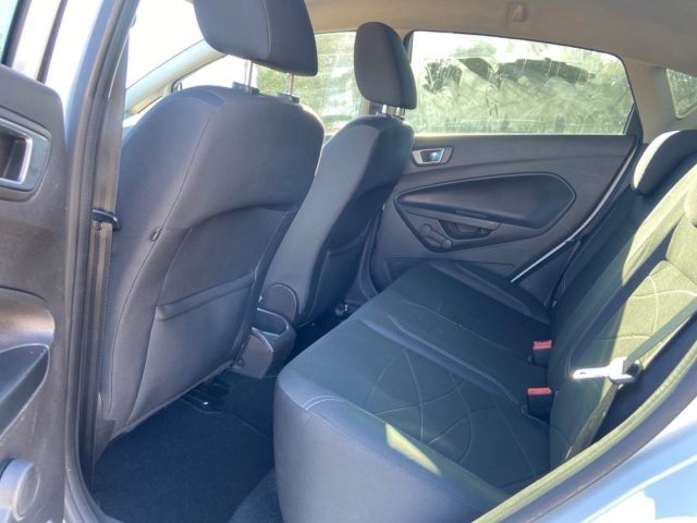 FORD Fiesta usata, con Bluetooth