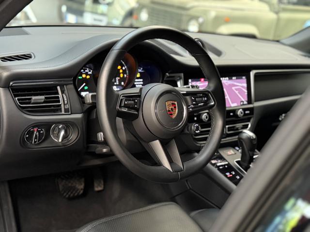 PORSCHE Macan usata, con Boardcomputer