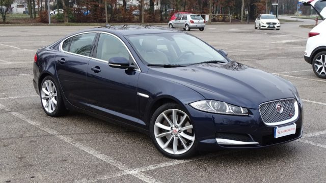 JAGUAR XF usata, con Airbag