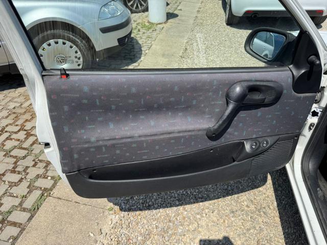 OPEL Corsa usata, con Chiusura centralizzata