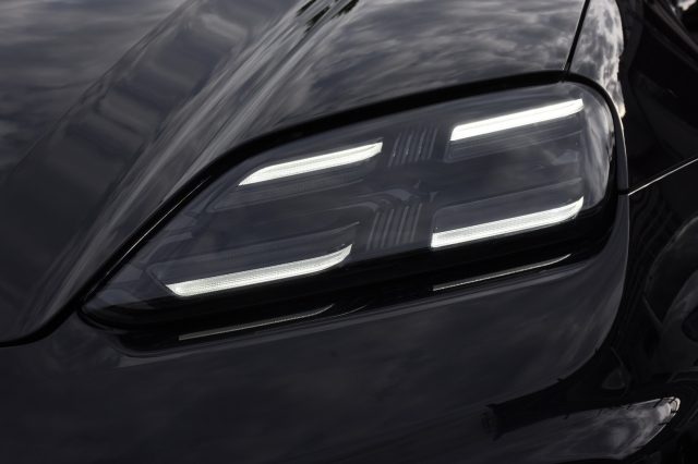 PORSCHE Macan usata, con Boardcomputer
