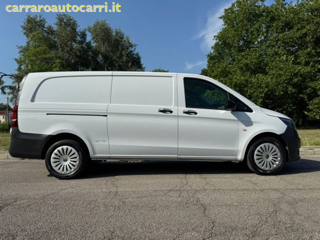 MERCEDES-BENZ Vito usata, con Airbag