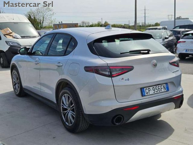 ALFA ROMEO Stelvio usata, con Autoradio