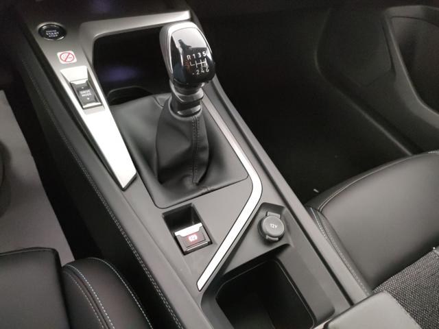 PEUGEOT 308 usata, con Servosterzo