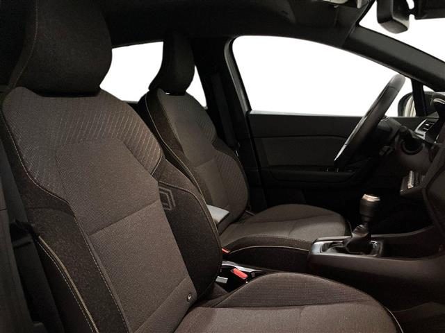 RENAULT Captur usata, con Sistema di navigazione