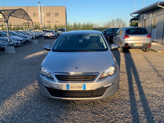 PEUGEOT 308 usata, con Airbag