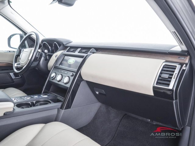 LAND ROVER Discovery usata 11