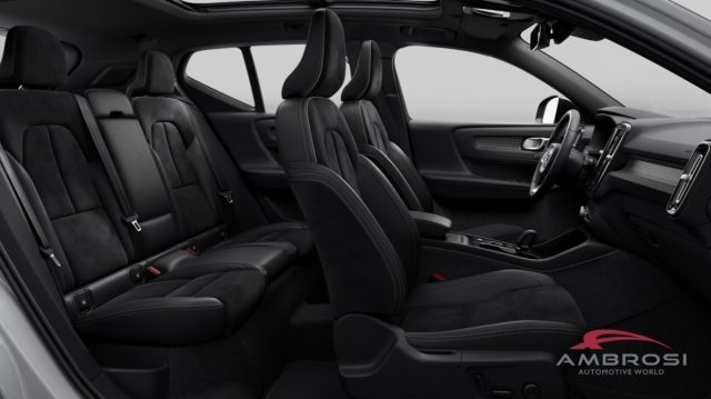 VOLVO XC40 usata 7
