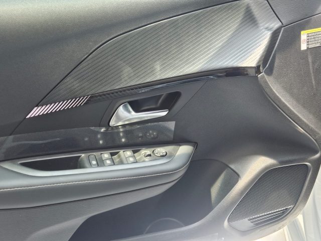 PEUGEOT 208 usata, con Touch screen