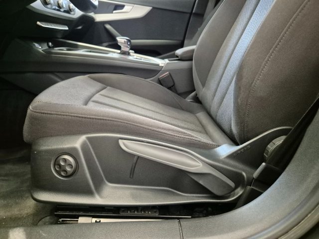 AUDI A4 usata, con Specchietti laterali elettrici