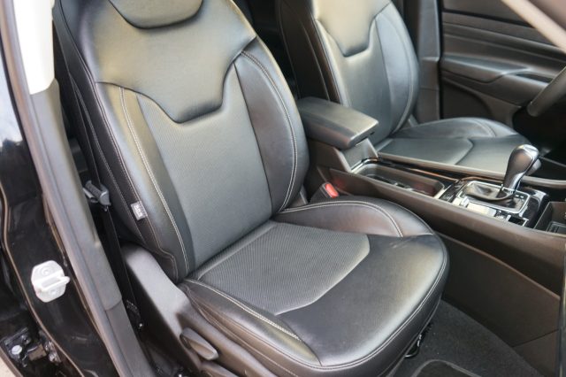JEEP Compass usata, con Autoradio digitale