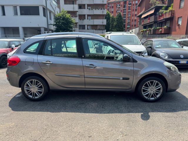 RENAULT Clio usata, con Alzacristalli elettrici