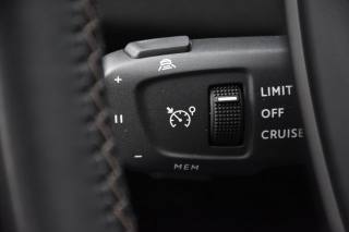 PEUGEOT 5008 usata, con Luci diurne LED