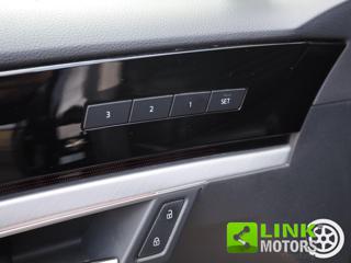 VOLKSWAGEN Touareg usata 37