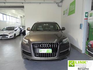 AUDI Q7 usata, con USB