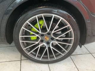 PORSCHE Cayenne usata, con Autoradio