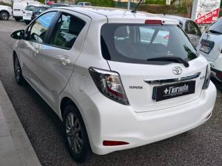 TOYOTA Yaris usata, con Autoradio