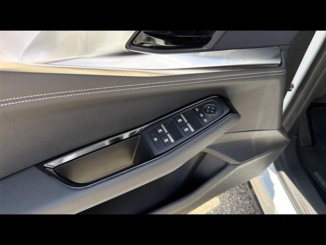 RENAULT Austral usata, con Sensori di parcheggio anteriori