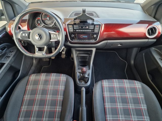 VOLKSWAGEN up! usata, con Climatizzatore
