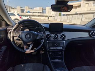MERCEDES-BENZ CLA 200 usata, con Controllo automatico clima