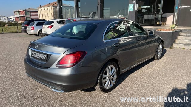 MERCEDES-BENZ C 200 usata, con Autoradio