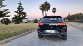 VOLKSWAGEN T-Roc usata, con Autoradio