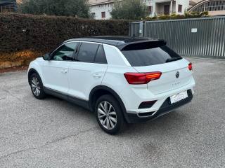 VOLKSWAGEN T-Roc usata, con Autoradio