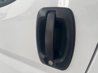 PEUGEOT Boxer usata, con Hill holder