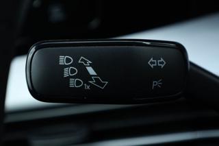 VOLKSWAGEN Golf usata, con USB