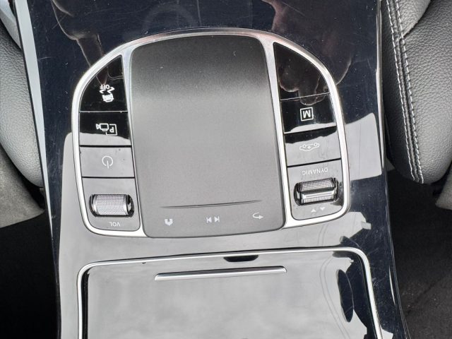 MERCEDES-BENZ GLC 300 usata, con Volante in pelle