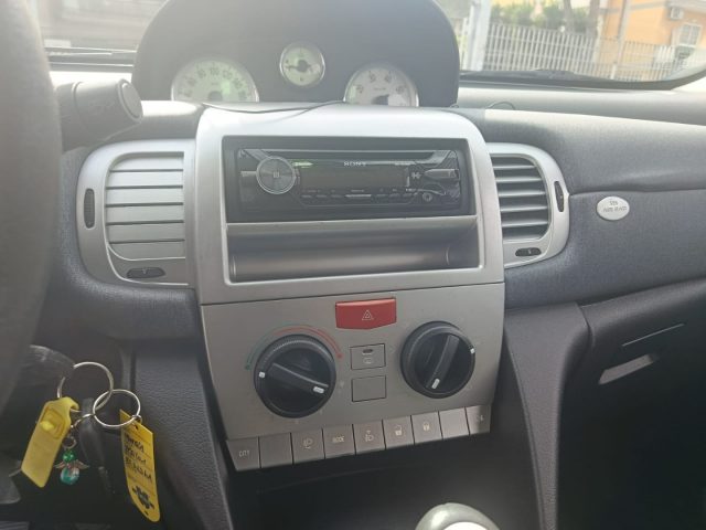 LANCIA Ypsilon usata, con Cronologia tagliandi