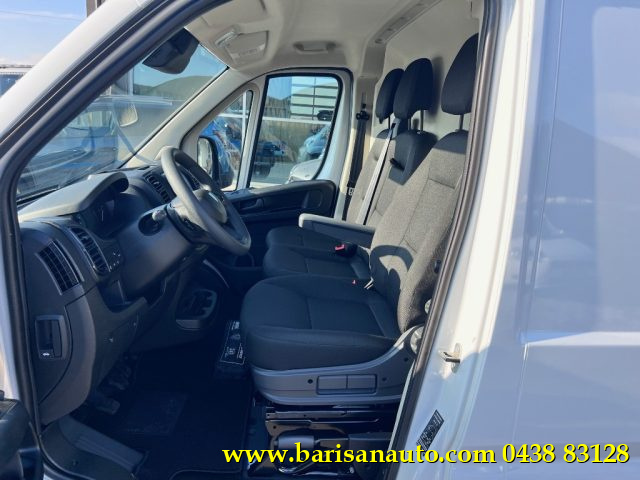 PEUGEOT Boxer usata, con Autoradio