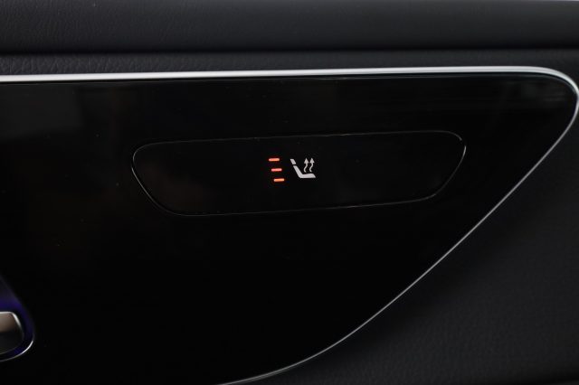 MERCEDES-BENZ GLC 220 usata 12
