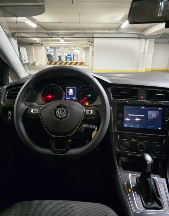 VOLKSWAGEN Golf usata, con Controllo trazione