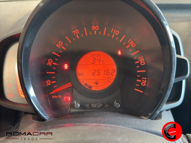 TOYOTA Aygo usata, con USB