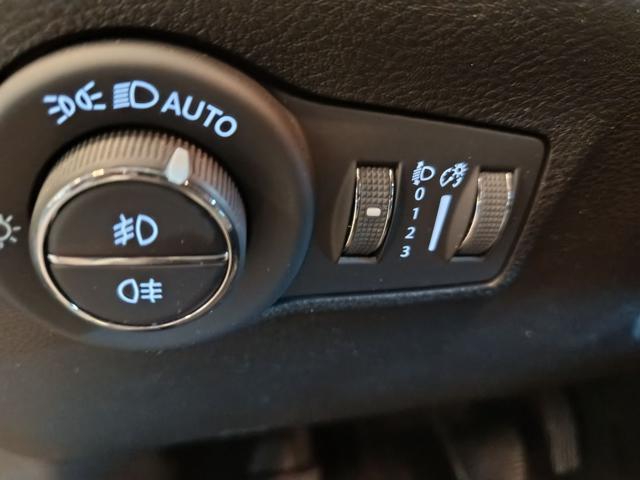 JEEP Compass usata, con Servosterzo