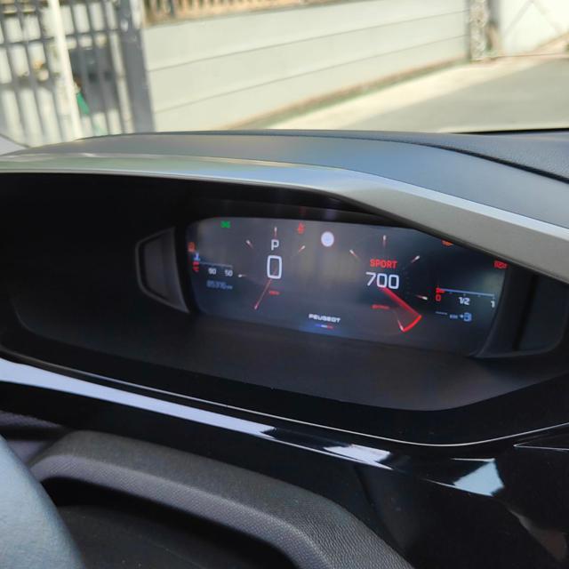 PEUGEOT 308 usata, con Touch screen
