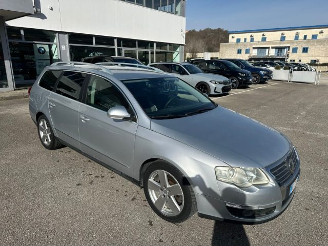 VOLKSWAGEN Passat usata, con Airbag