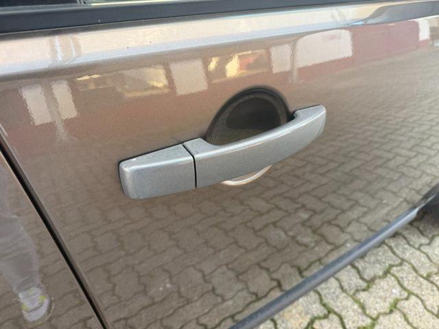 LAND ROVER Discovery usata, con Sound system