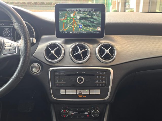 MERCEDES-BENZ GLA 200 usata, con Sedile posteriore sdoppiato